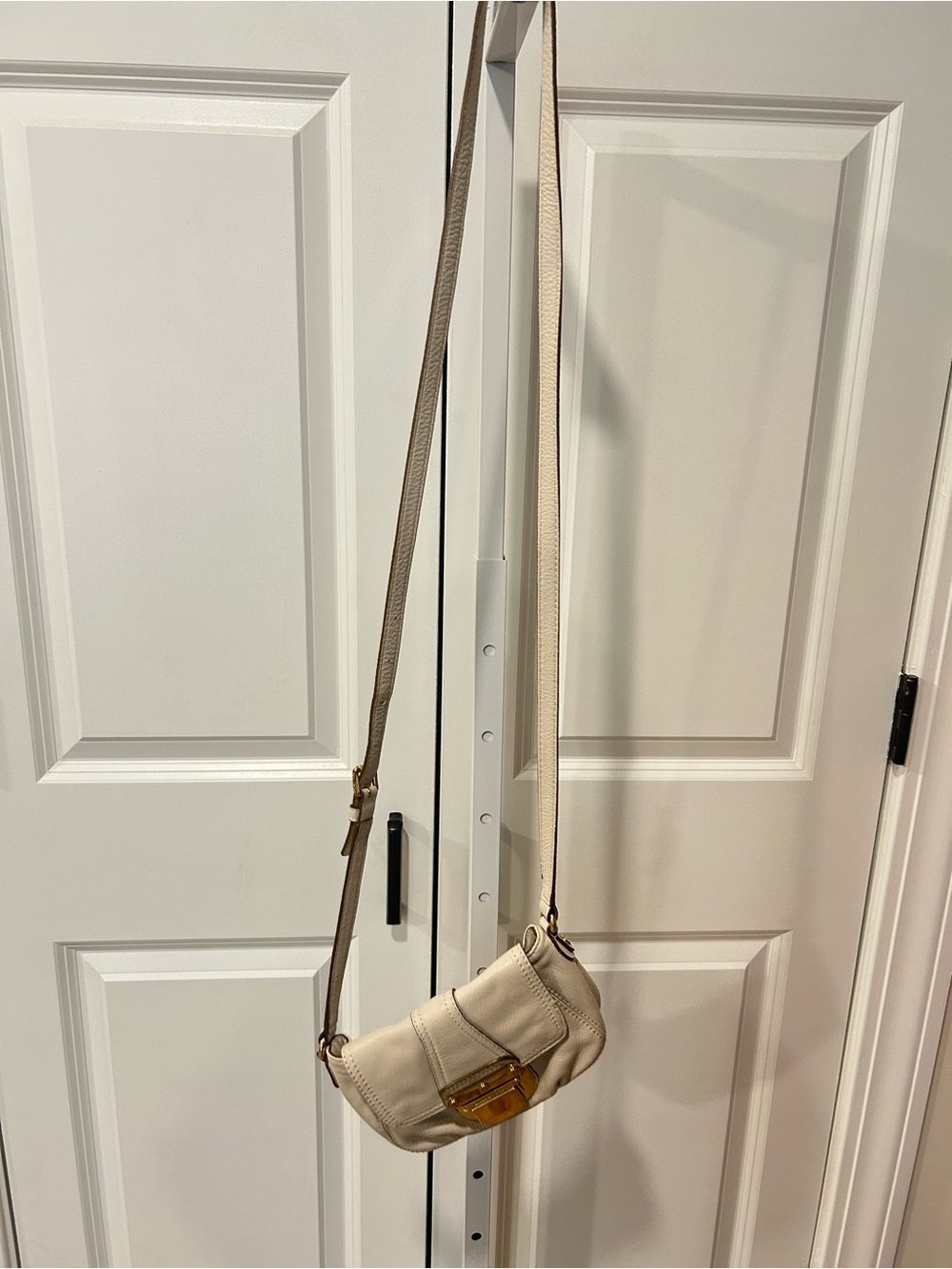 Michael Kors Crossbody - Picture 3 of 4